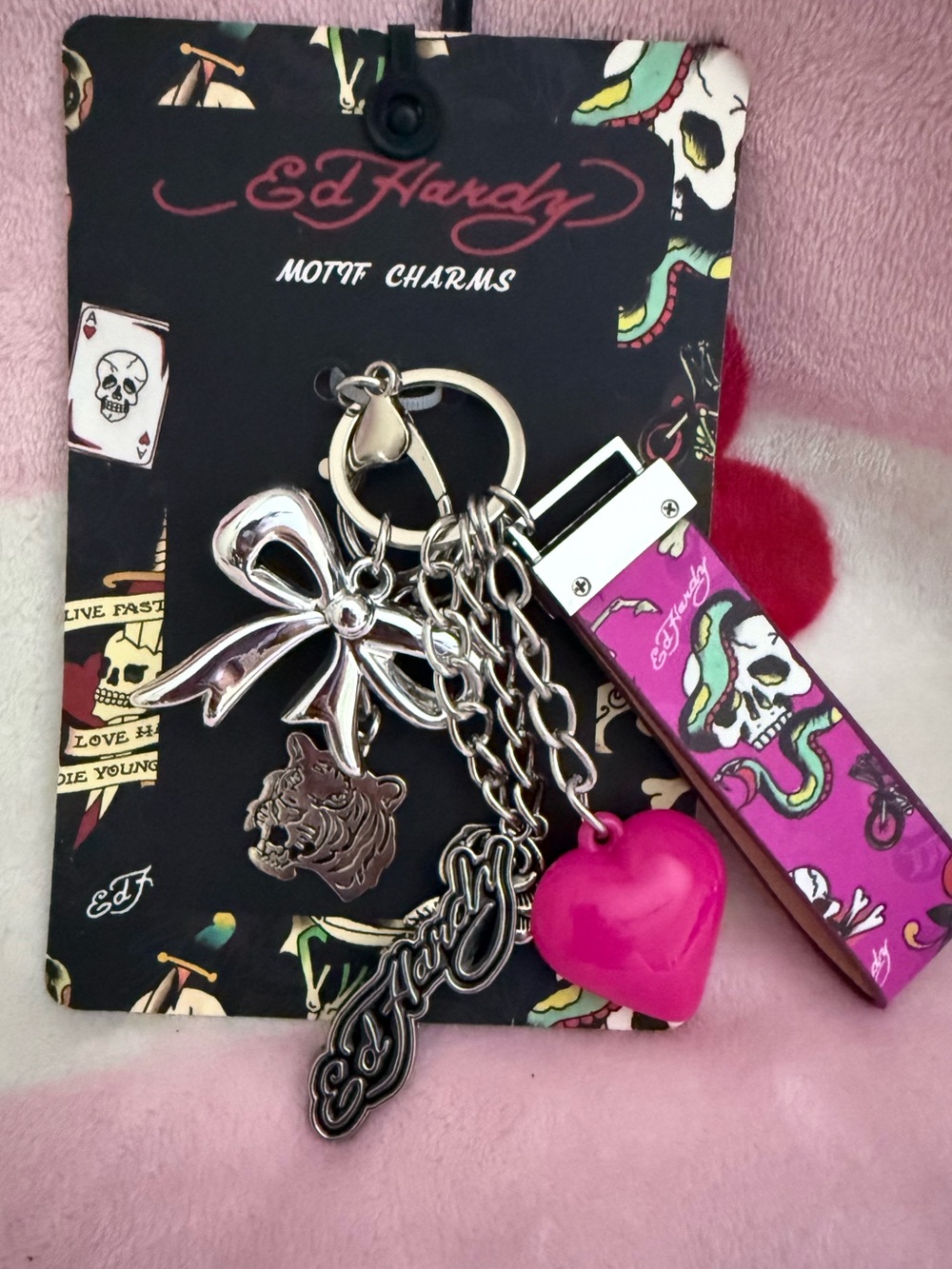 NWT Ed Hardy Silver Bow & Pink Heart Charm Keychain